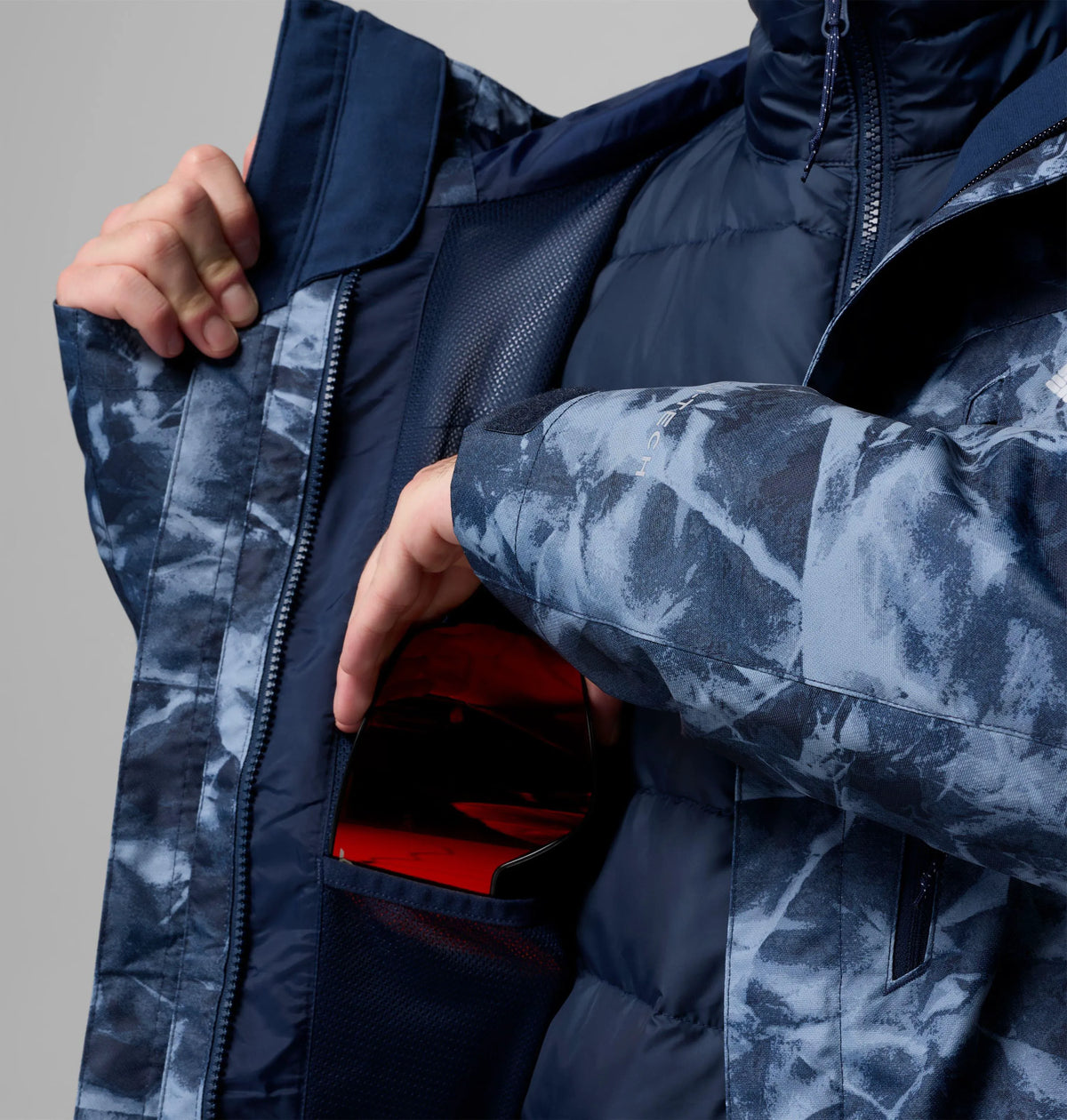 Collegiate Navy Icy Peaks