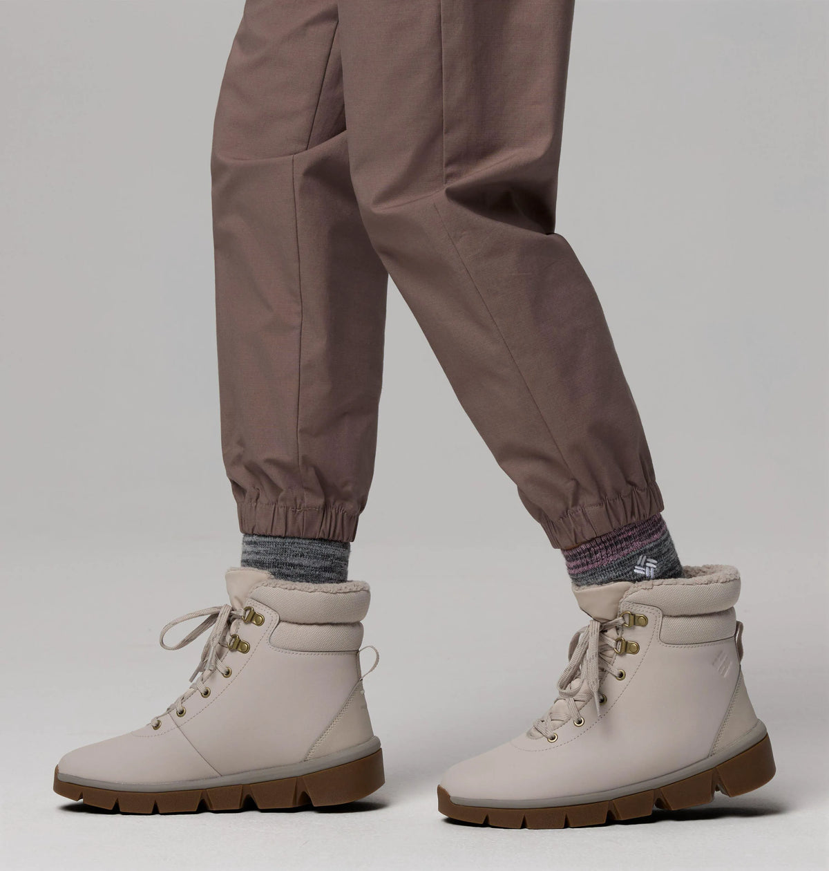 Soft Taupe, Natural