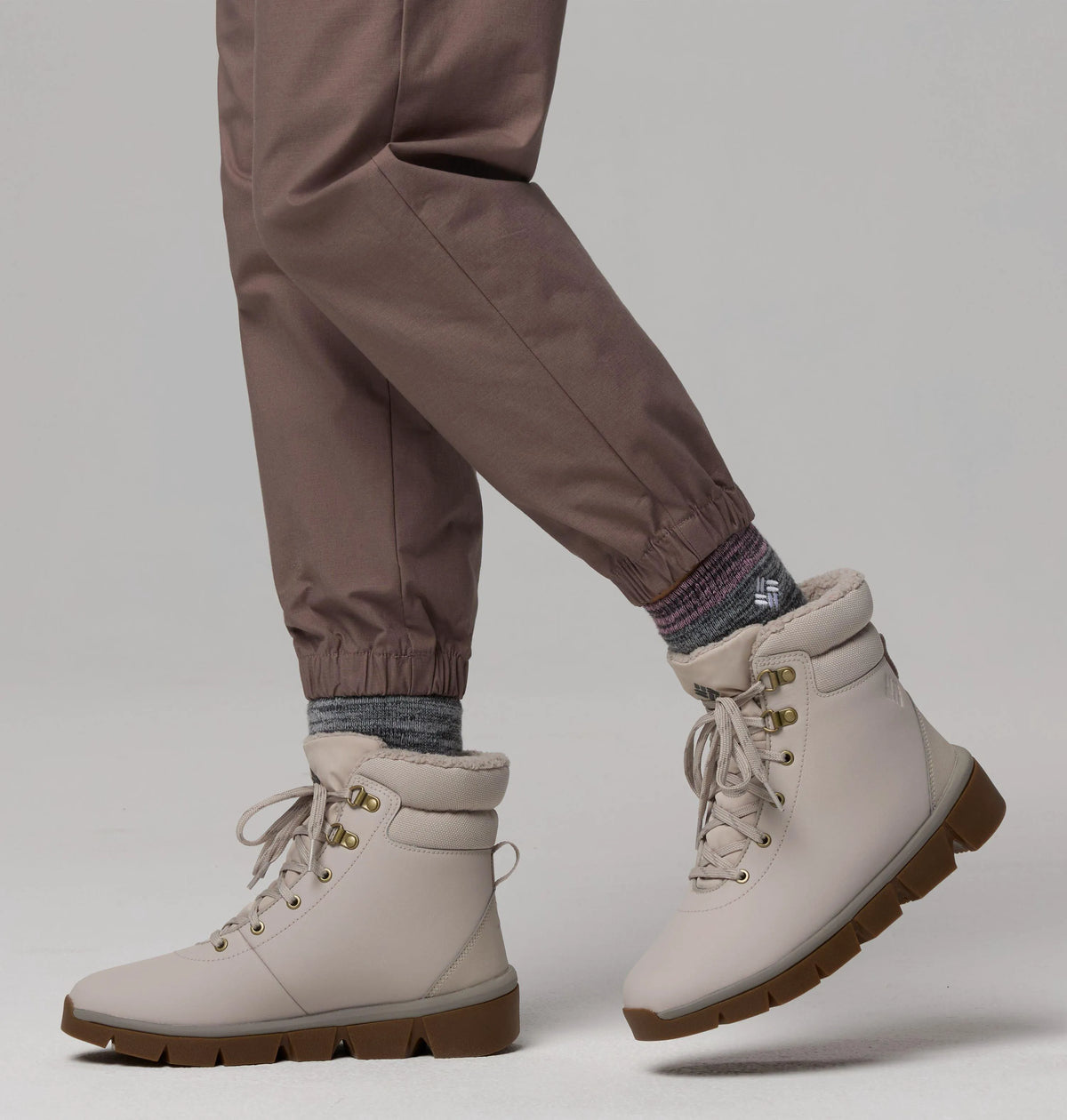 Soft Taupe, Natural