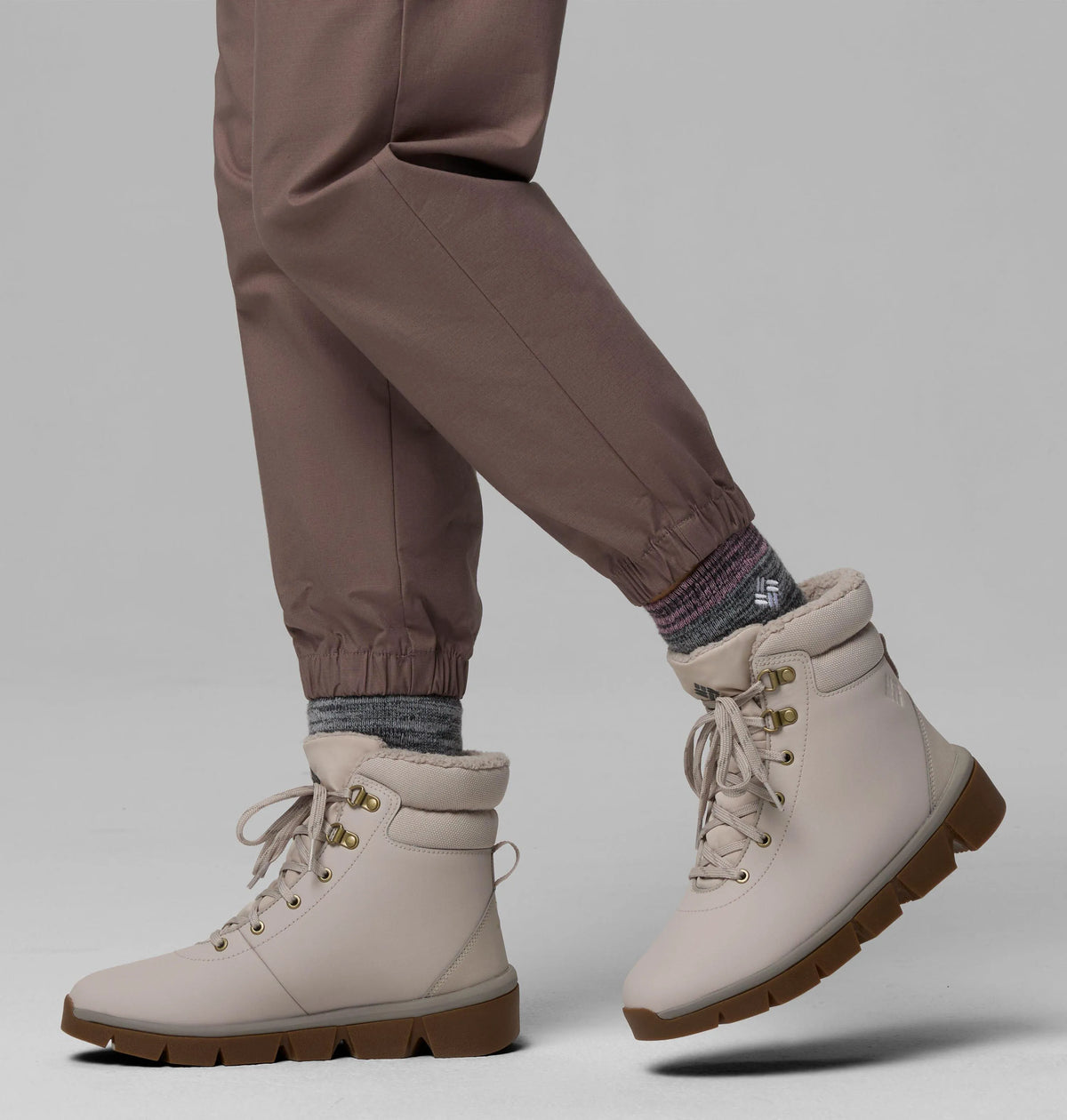 Soft Taupe, Natural