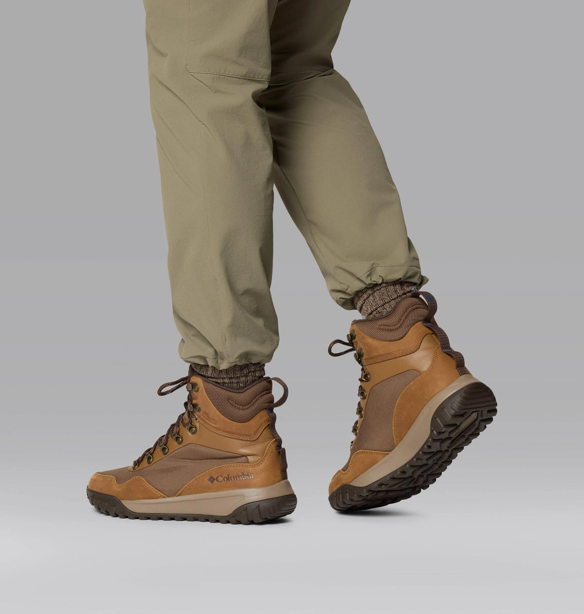 Dark Brown, Dark Mountain