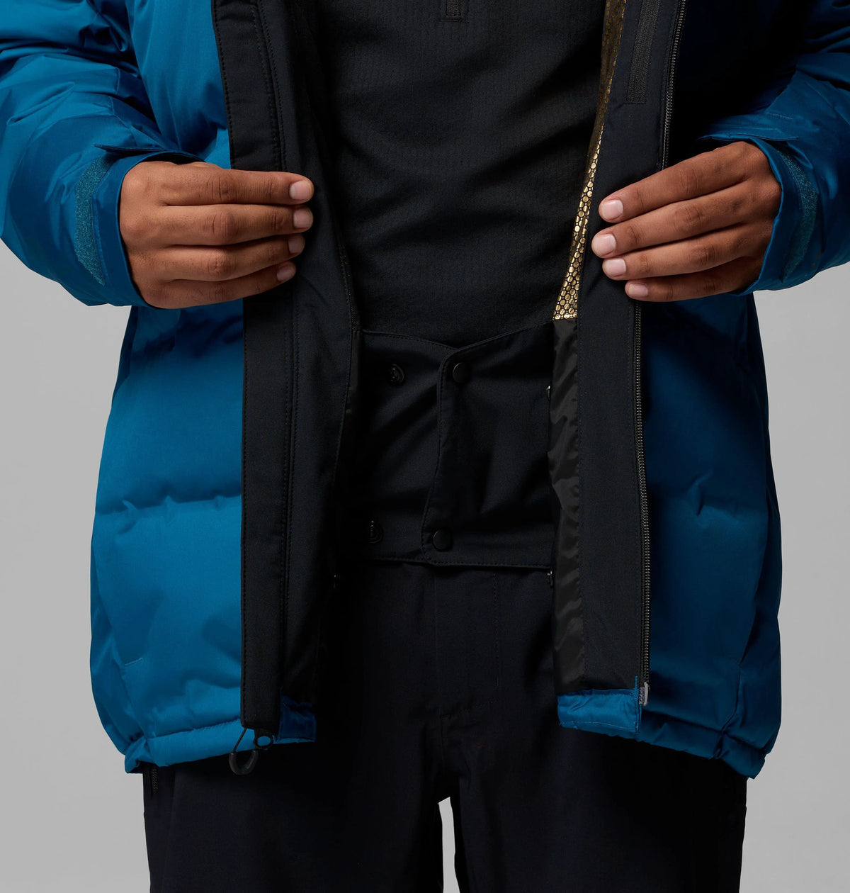Phoenix Blue, Black