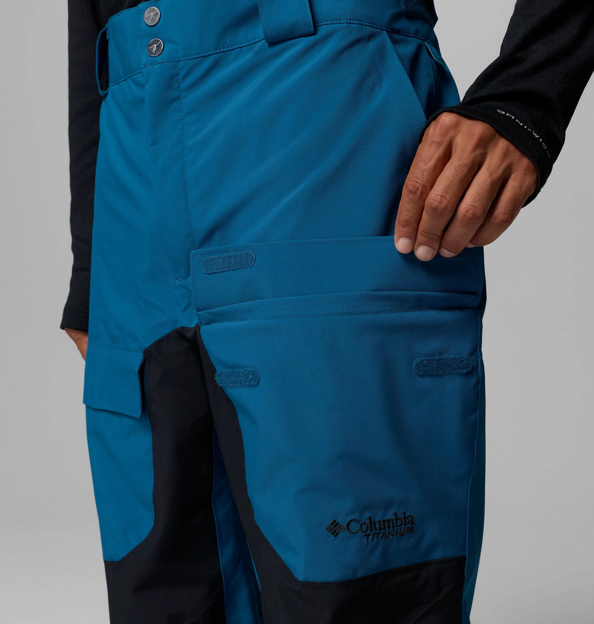 Phoenix Blue, Black
