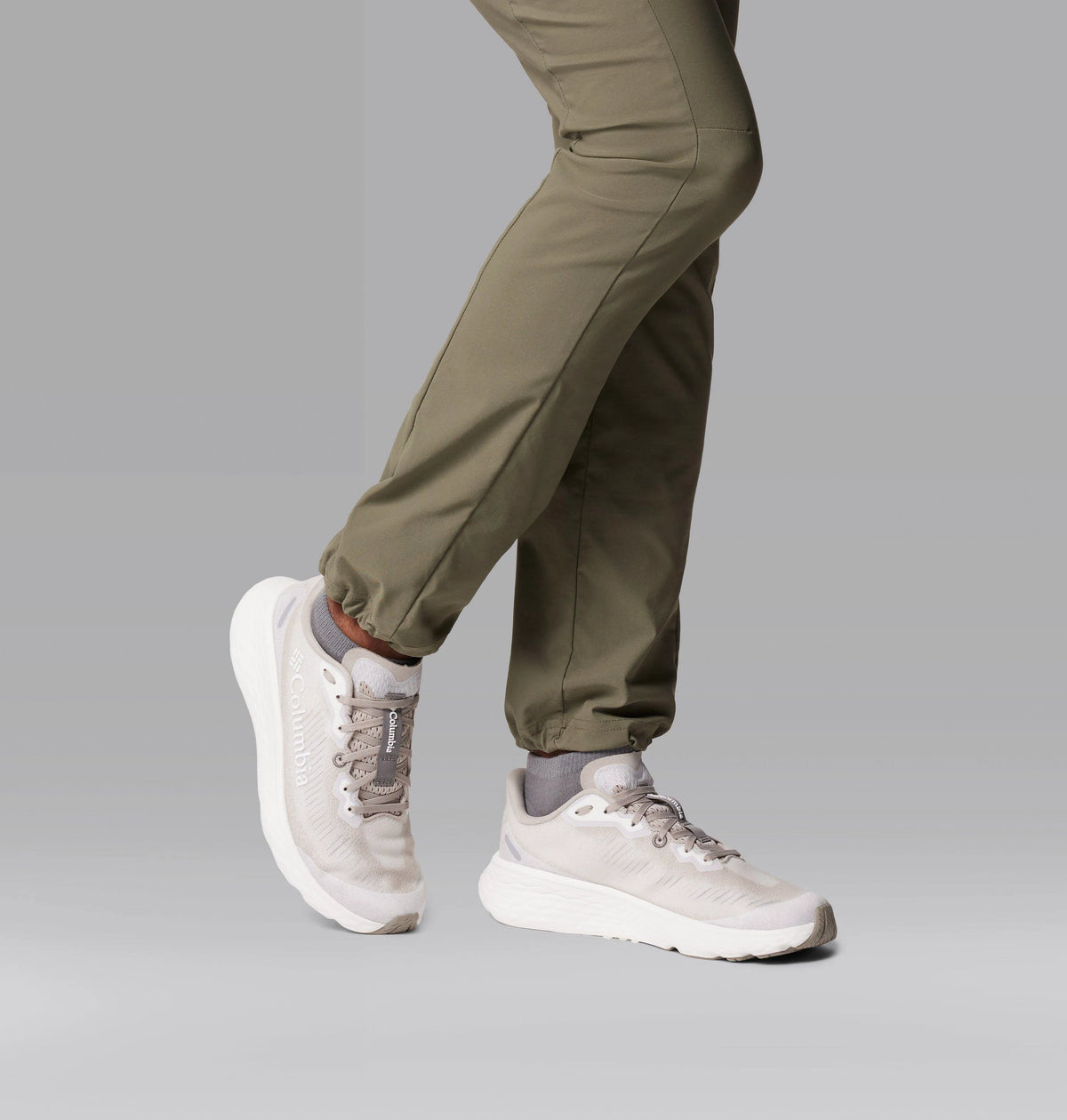 Soft Taupe, Stratus