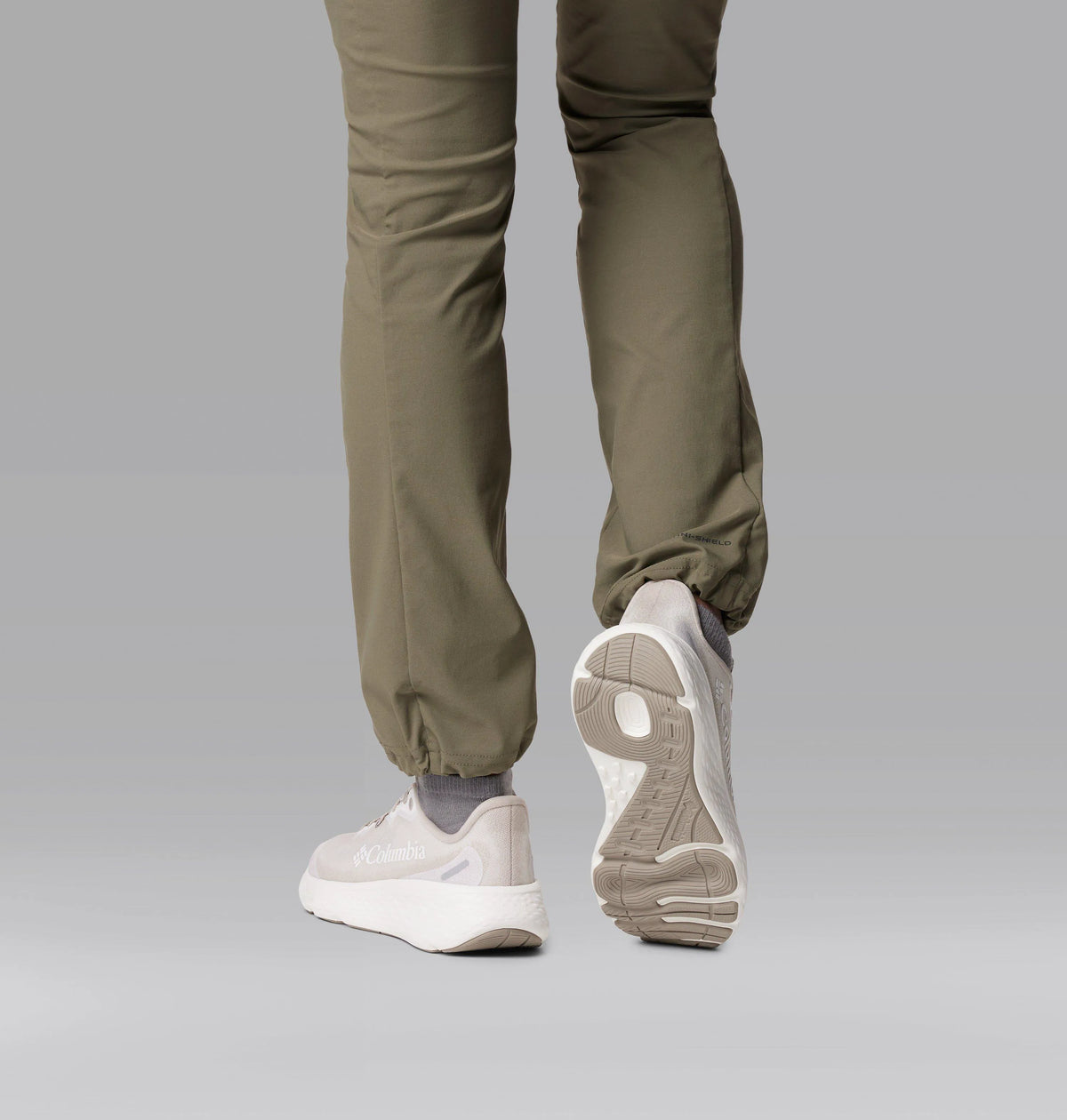 Soft Taupe, Stratus