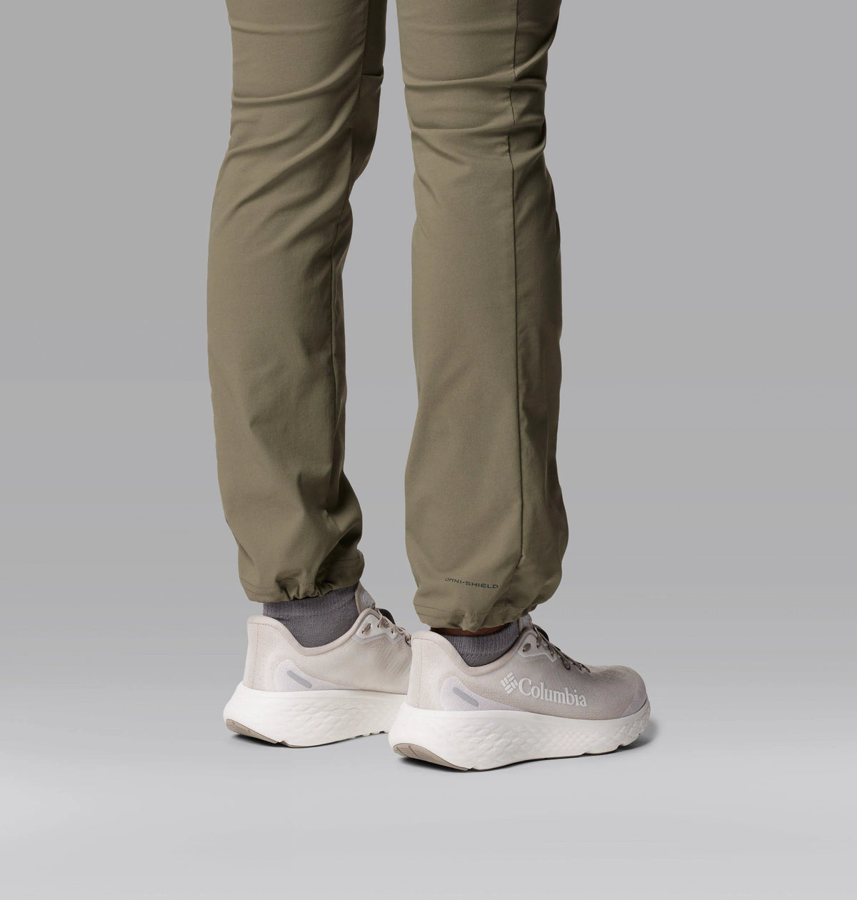 Soft Taupe, Stratus