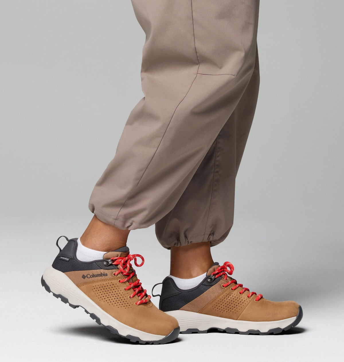 Elk, Poppy Red