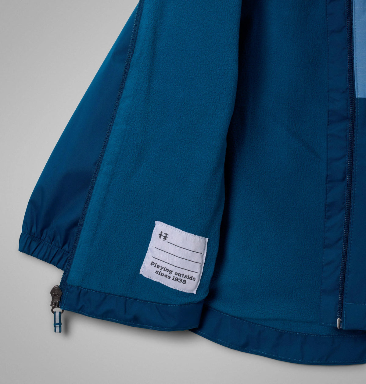 Phoenix Blue, Rainy Day