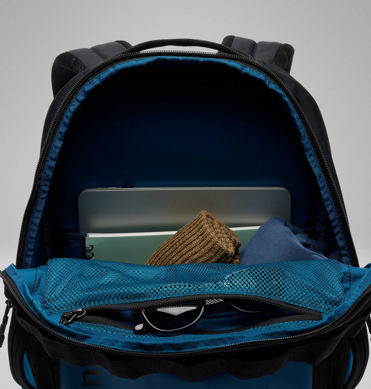 Phoenix Blue, Black