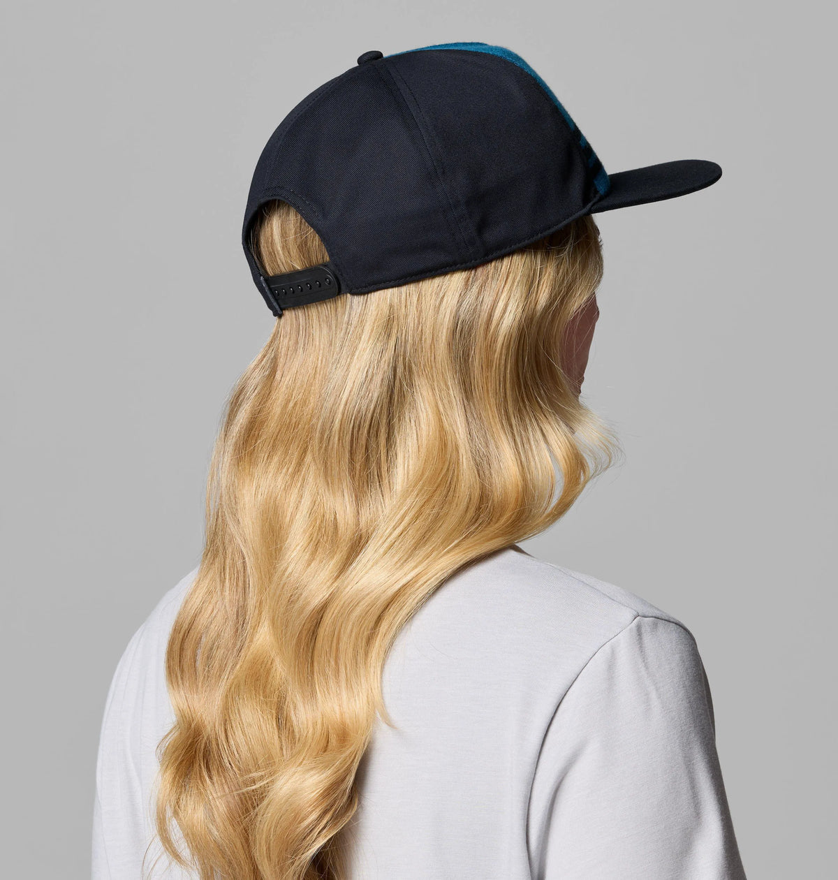 Phoenix Blue, Black